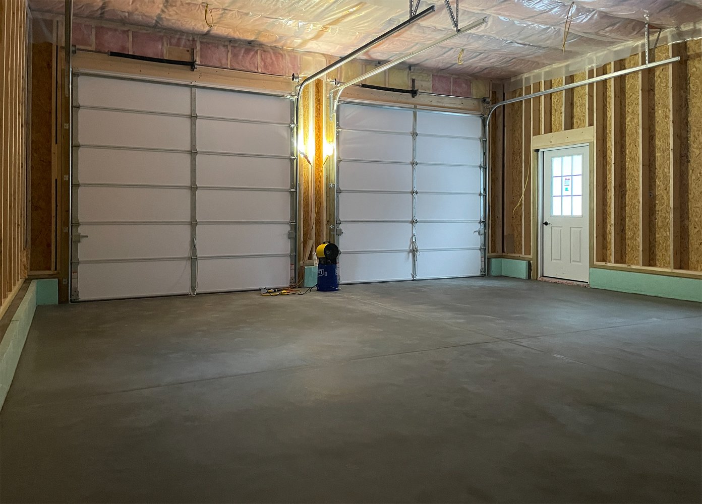 new-concrete-floor-right-after-pouring.jpg