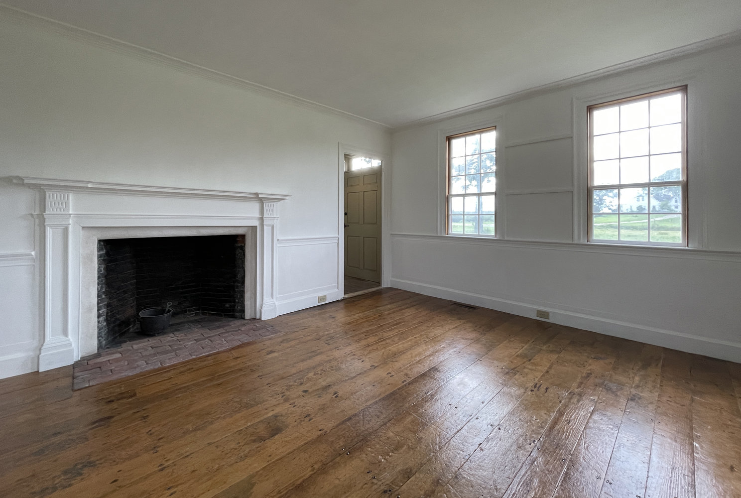 north-parlor-with-repaired-cornice-1.jpg