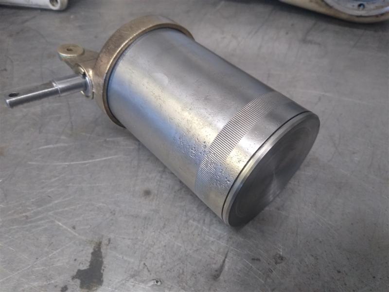 oil gun 2.jpg