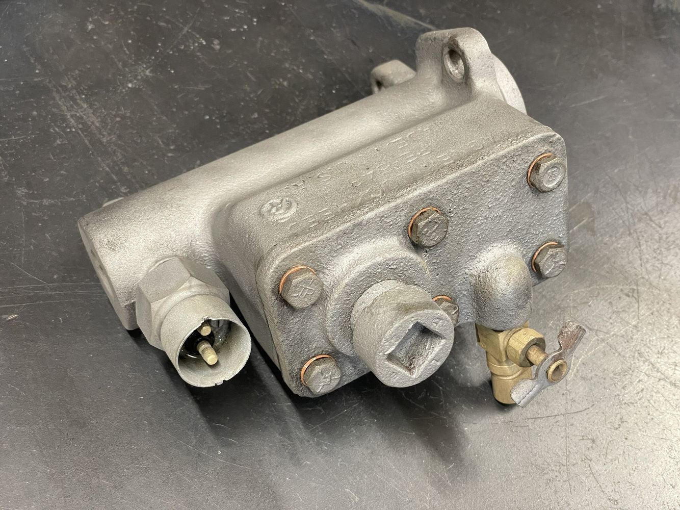 old-master-cylinder-after-cleaning-1.jpg