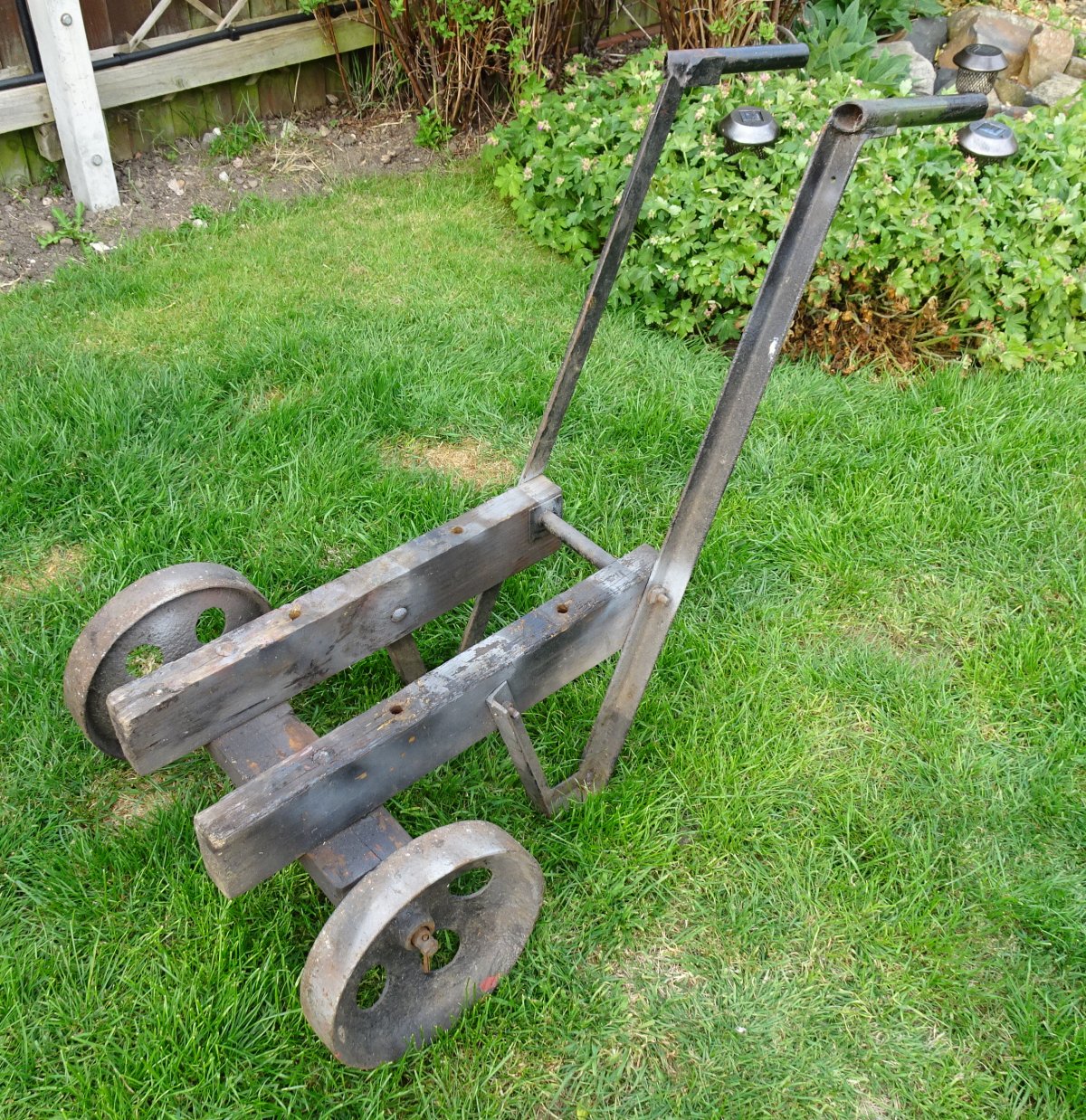 OldTrolley_01.JPG