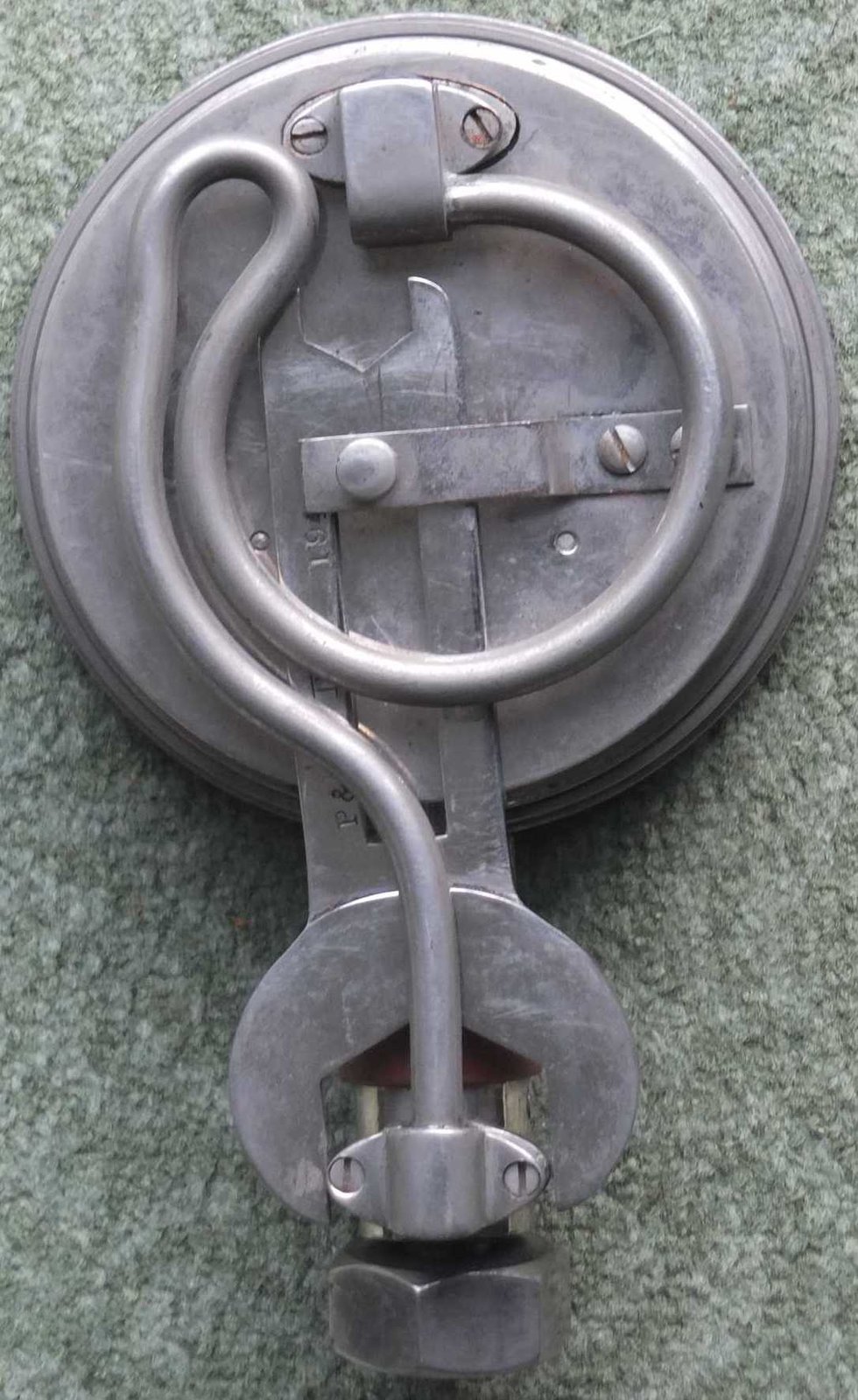 P+G  pressure gauge_rear view.jpg