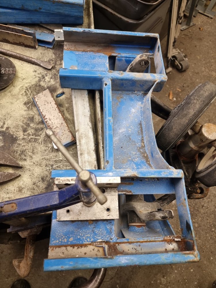 pallet truck (4).jpg