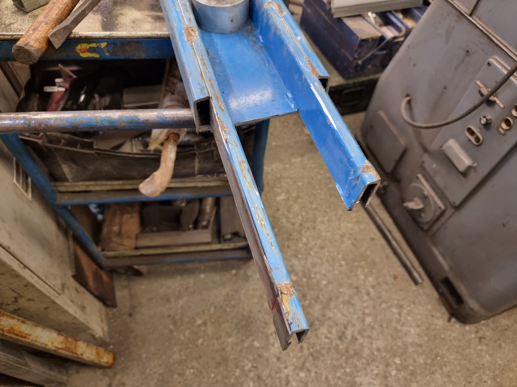 Cut and shut pallet truck | MIG Welding Forum