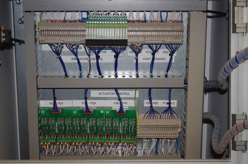 Panel01.jpg