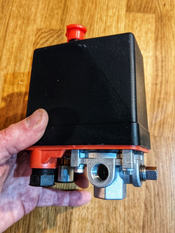 pressure switch.jpg