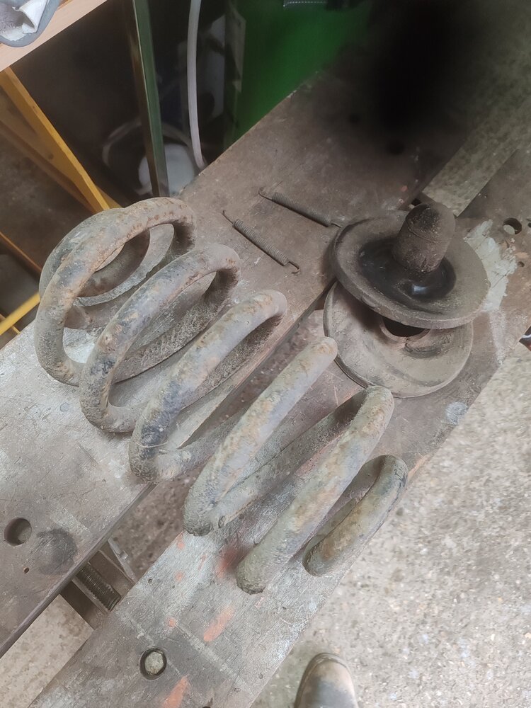 rear springs 17mm wire.jpg