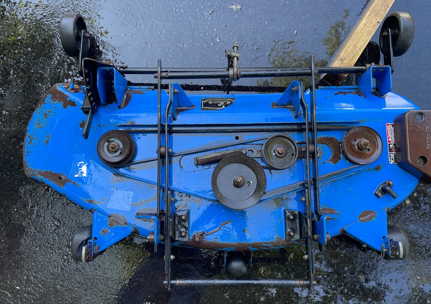 replacement-solid-mower-deck-smaller-image.jpg