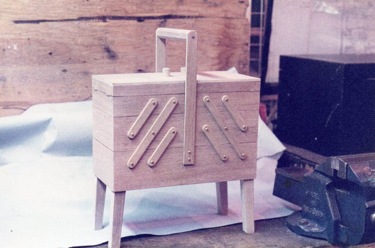 SewingR02.jpg