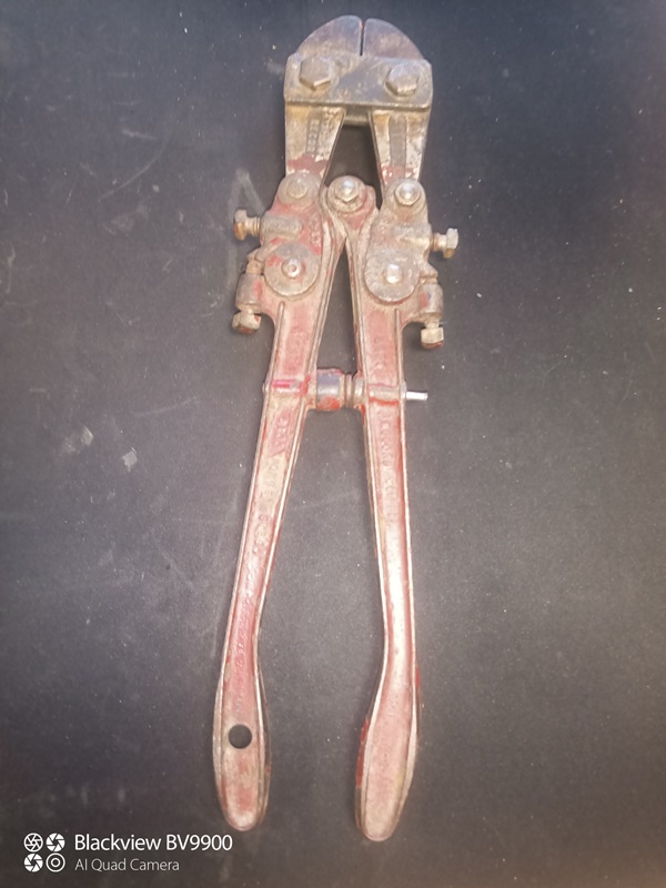 How do you adjust these Bolt Cutters MIG Welding Forum