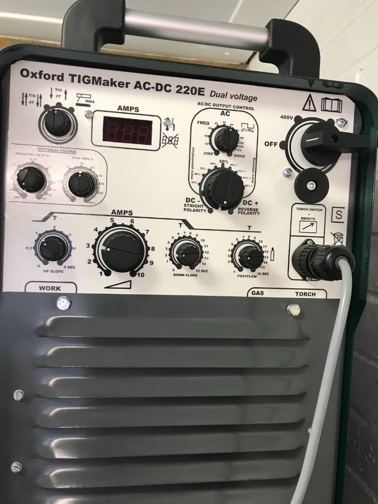 TIGMaker 220E dual voltage 230V-400V (12).jpg