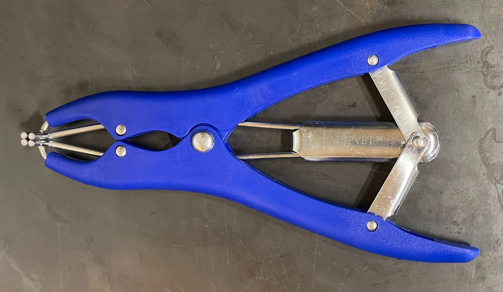 tool-used-for-stretching-boot.jpg