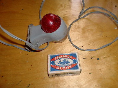 Vintage-car-clip-on-parking-light-1950-60s-_1.jpg