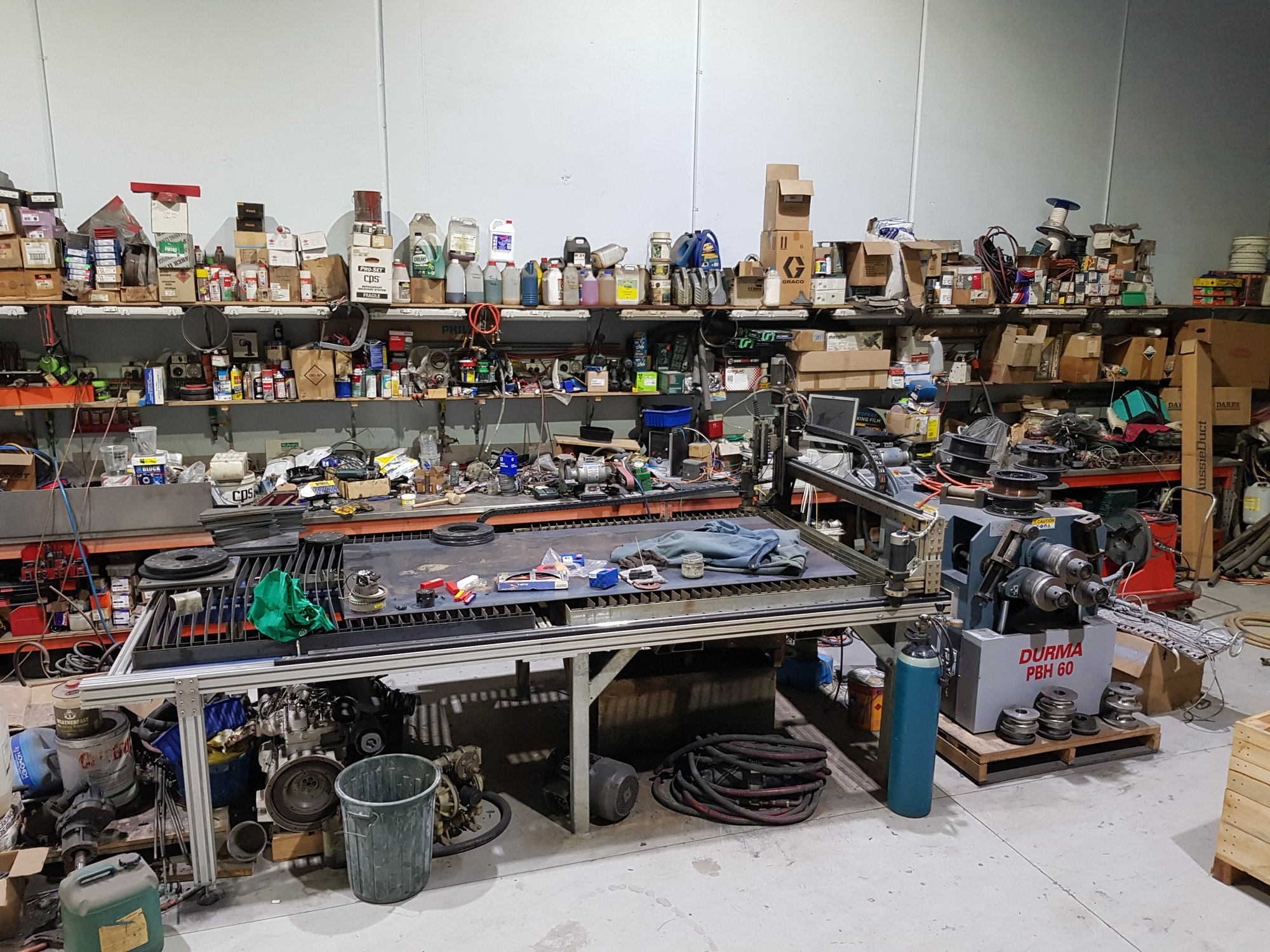 work bench 016.jpg