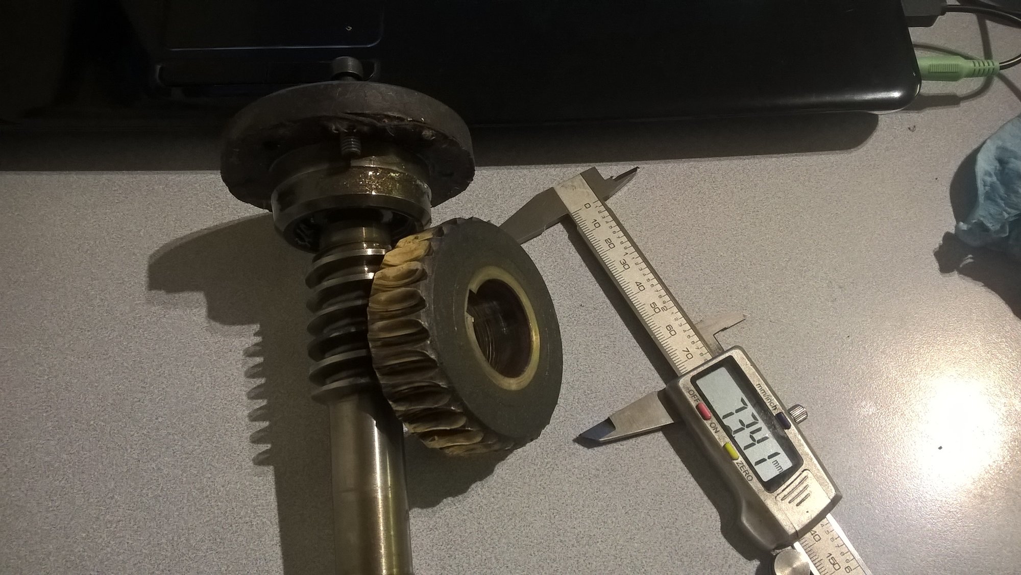 worm wheel.jpg