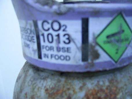gas bottle.JPG