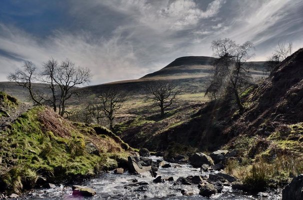 Bwlch from Nant Dare.jpg