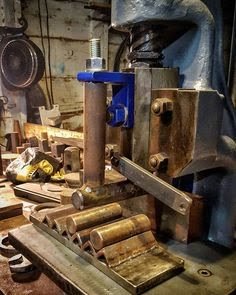 51d018cf4d1ed01c98b4e5814221e4d7--blacksmith-tools-homemade-tools.jpg 51d018cf4d1ed01c98b4e5814221e4d7--blacksmith-tools-homemade-tools.jpg