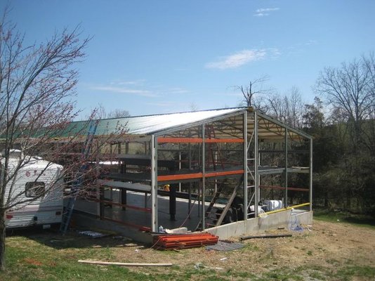 26a1b30395aae68af52cc20bd8adbdaa--pallet-racking-josh.jpg