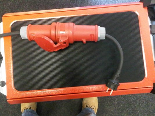 Mpro 210 Fly Lead.jpg