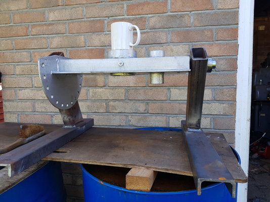 En...Rotary table .jpg