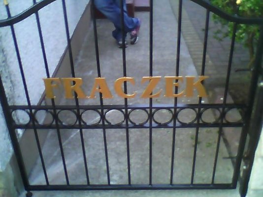 gate.JPG