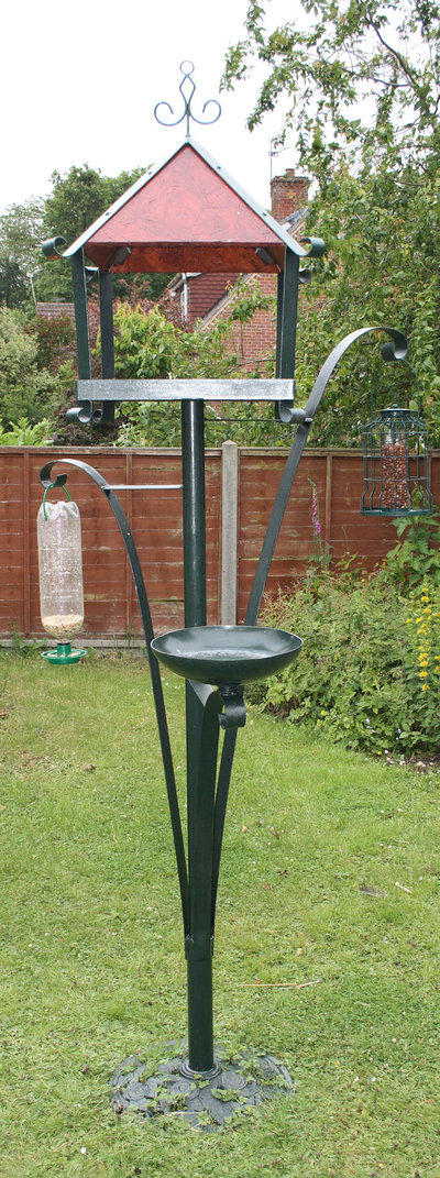 Bird Table.JPG Bird Table.JPG