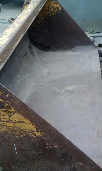 bucket2.jpg
