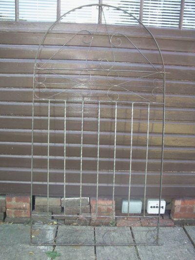 gate bare.jpg