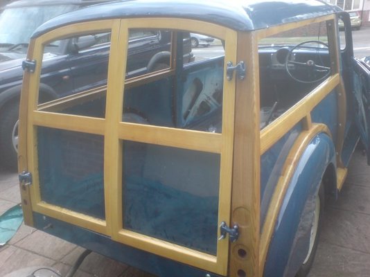 108 rear doors panels fitted.jpg