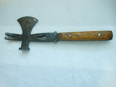 Vintage-Roofers-Axe-Or-Hatchet-3-In-1-Hammer-Nail.jpg