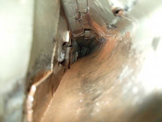 Sill steering stuff and hole in block 002.jpg
