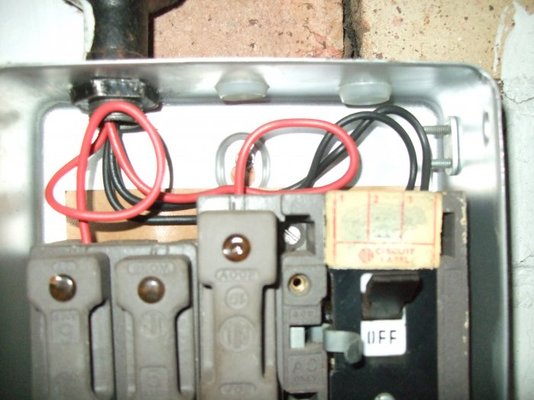 Skoo 205 fuse box pics 010.jpg