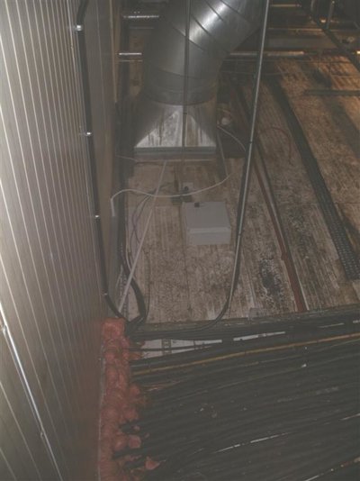 Roofspace.JPG Roofspace.JPG