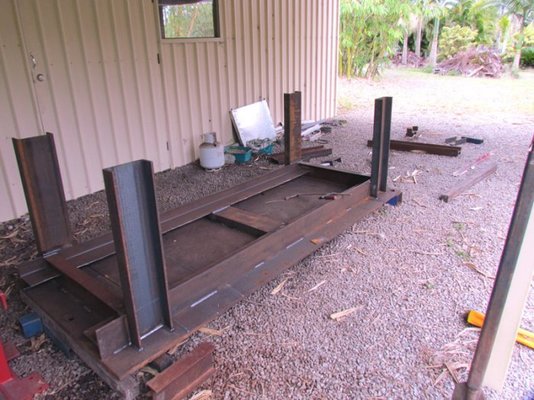 8 Legs welded to top and frame IMG_0237.jpg