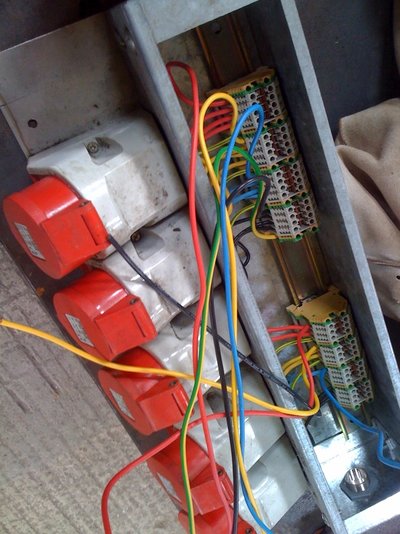 multiplug.jpg