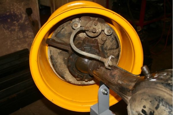 mower wheels 004 [800x600].jpg