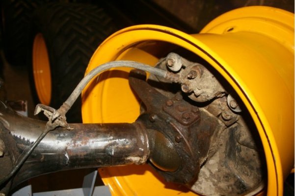 mower wheels 006 [800x600].jpg