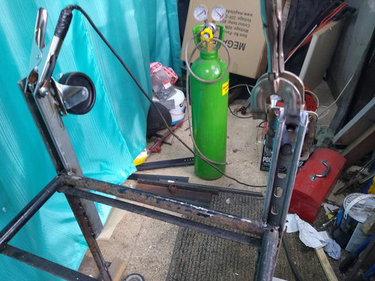 trolley3.jpg