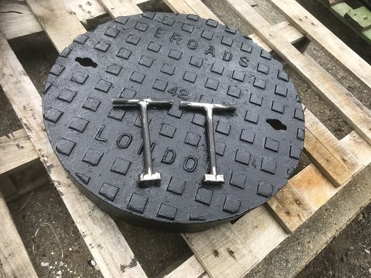 Manhole-Lifting-Keys-#2.jpg