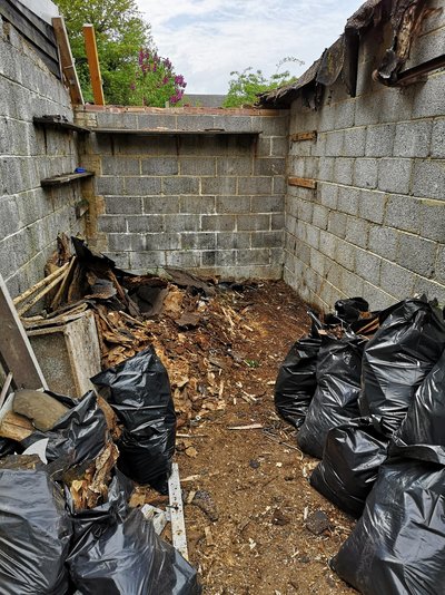Garageprogress3.jpg Garageprogress3.jpg