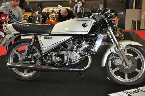 Silk 700S Mark 2 Motorcycle.jpg