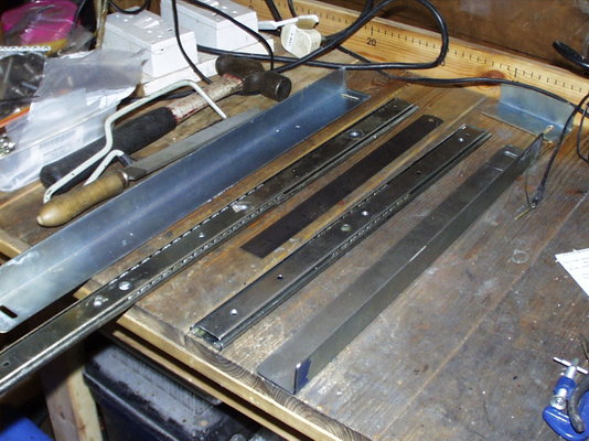 cut down slide rails and angle.jpg