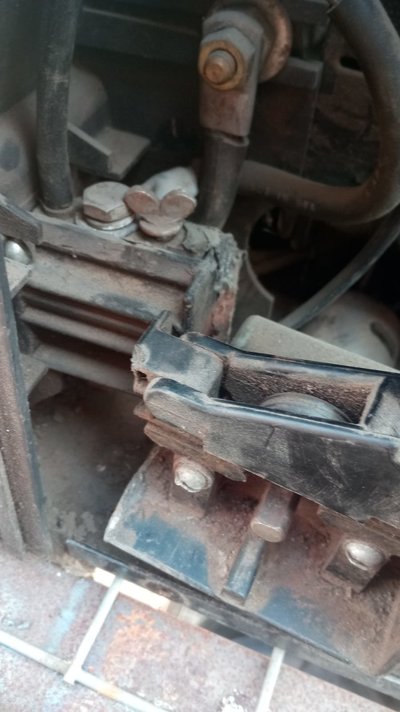 WireFeedChassis_Broken.jpg