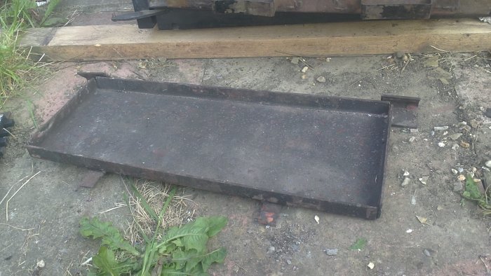 baffle.jpg baffle.jpg
