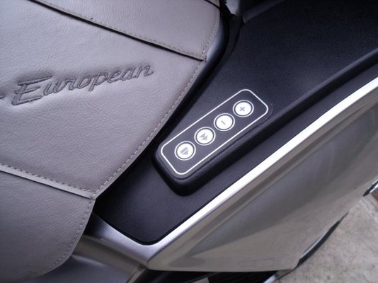 MP3 remote on bike.jpg