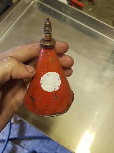 oil pot.jpg