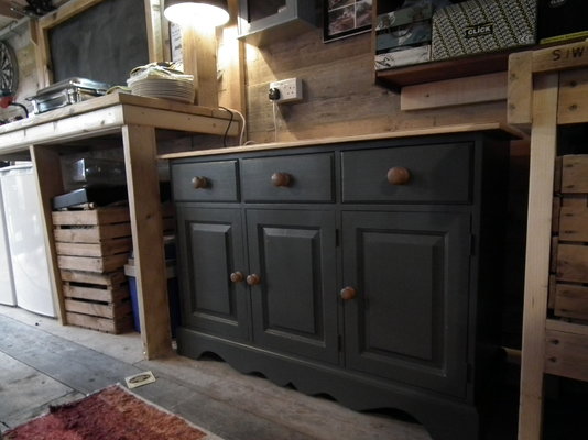 sideboard 002.JPG
