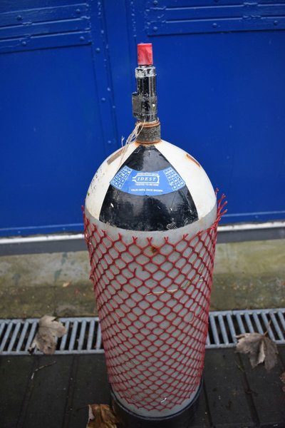 Air Bottle 2.JPG