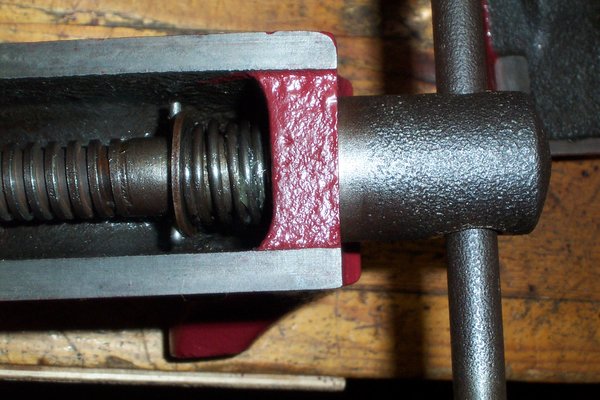 number3_vice_leadscrew_fitted.jpg
